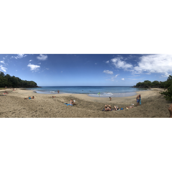 รูปถ่าย กวาเดอลูป(Guadeloupe) แหลมแบล็กพอยต์(Black Point) 2021-02 7