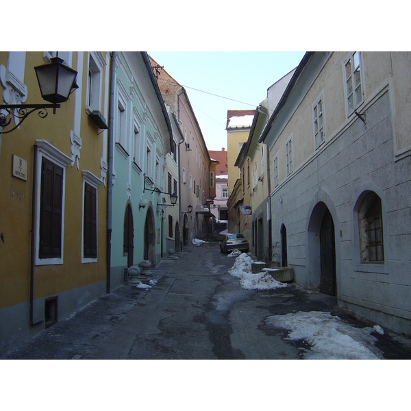 รูปถ่าย สโลวีเนีย(Slovenia) พีทูจ(Ptuj) 2005-03 26