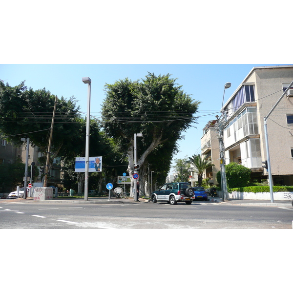 รูปถ่าย อิสราเอล(Israel) เทลอาวีฟ(Tel Aviv) ถนนทาร์ซัต(Tarsat Street) 2007-06 4