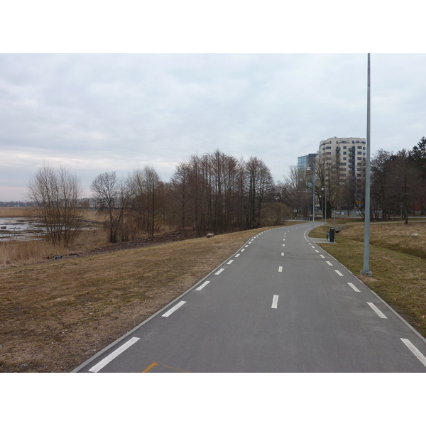 รูปถ่าย เอสโตเนีย(Estonia) ถนนจากทาลลินน์ไปฮาปซาลู(Tallinn to Haapsalu road) 2009-04 42