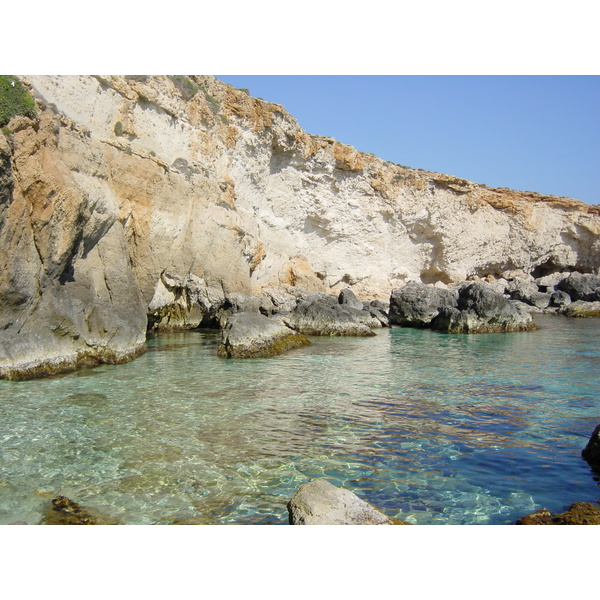 รูปถ่าย มอลตา(Malta) ถ้ำสีน้ำเงินแห่งซูร์รีก(Zurrieq Blue grotto) 2003-03 16