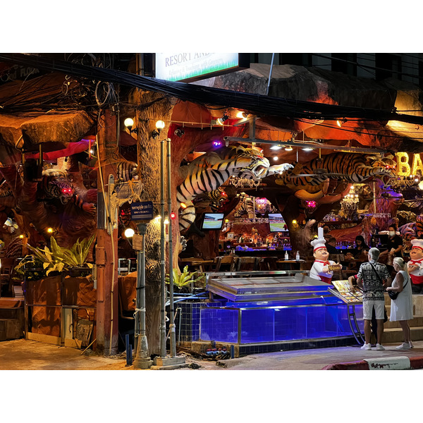 รูปถ่าย ไทย(Thailand) ภูเก็ต(Phuket) ป่าตอง(Patong) 2021-12 69