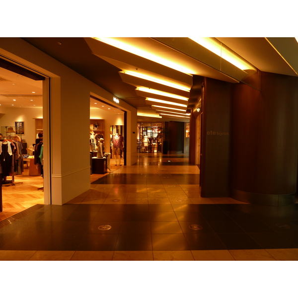 รูปถ่าย ญี่ปุ่น(Japan) โตเกียว(Tokyo) รปปงงิฮิลส์(Roppongi Hills) 2010-06 127