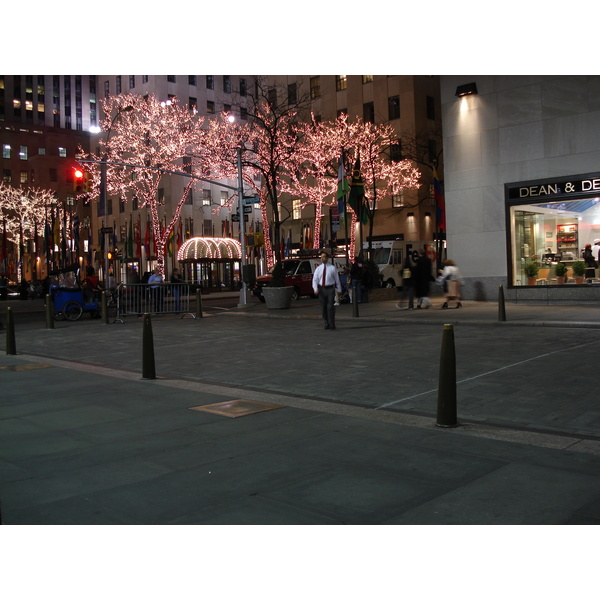รูปถ่าย สหรัฐอเมริกา(United States) นิวยอร์ก(New York) ร็อกกีเฟลเลอร์เซ็นเตอร์(Rockefeller Center) 2006-03 8