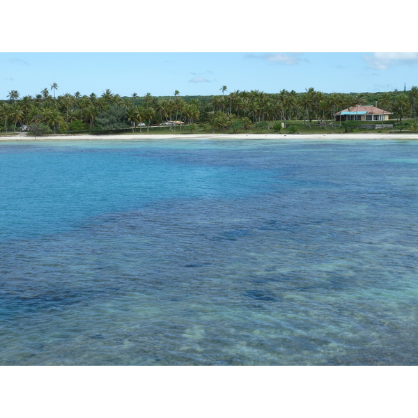 รูปถ่าย นิวแคลิโดเนีย(New Caledonia) เกาะลีฟู(Lifou) อ่าวเต่า(Baie des tortues) 2010-05 23