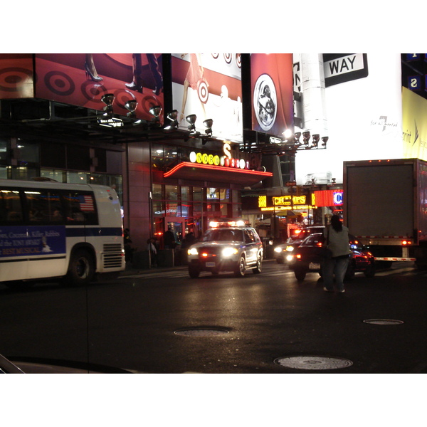 รูปถ่าย สหรัฐอเมริกา(United States) นิวยอร์ก(New York) ไทม์สแควร์(Times Square) 2006-03 19
