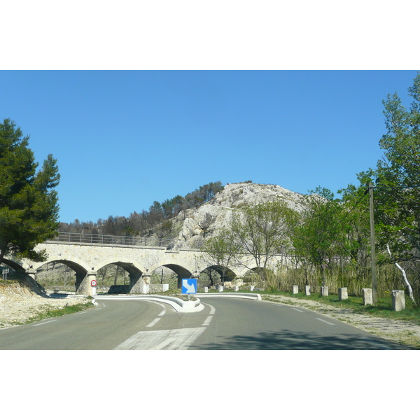 รูปถ่าย ฝรั่งเศส(France) โพรว็องส์(Provence) ถนนจากมูรีแยสไปโบเดอโพรว็องส์(Mouries to Baux de Provence road) 2008-04 17