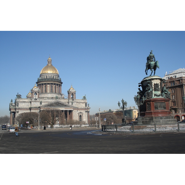 รูปถ่าย รัสเซีย(Russia) เซนต์ปีเตอร์สเบิร์ก(St Petersburg) จัตุรัสเซนต์ไอแซก(St Isaac's Square) 2006-03 15