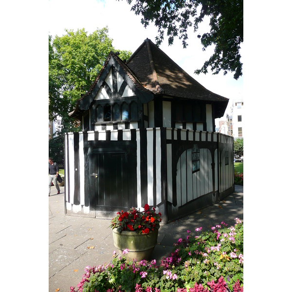 รูปถ่าย อังกฤษ(United Kingdom) ลอนดอน(London) จัตุรัสโซโห(Soho Square) 2007-09 36