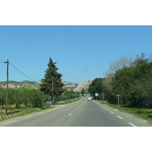 รูปถ่าย ฝรั่งเศส(France) โพรว็องส์(Provence) ถนนจากมูรีแยสไปโบเดอโพรว็องส์(Mouries to Baux de Provence road) 2008-04 1