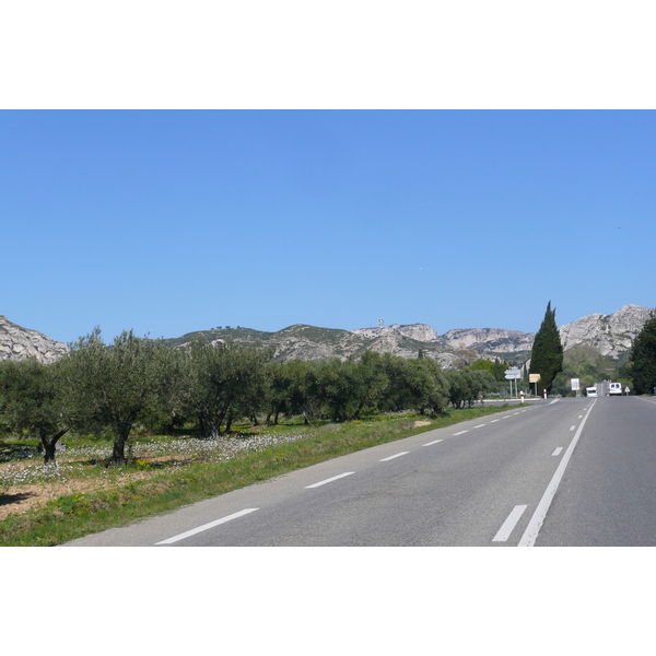 รูปถ่าย ฝรั่งเศส(France) โพรว็องส์(Provence) ถนนจากมูรีแยสไปโบเดอโพรว็องส์(Mouries to Baux de Provence road) 2008-04 4
