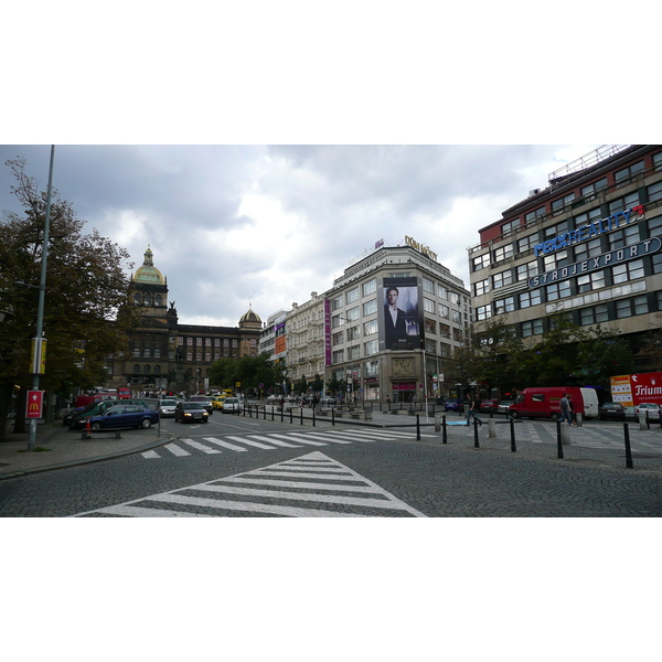 รูปถ่าย สาธารณรัฐเช็ก(Czech Republic) ปราก(Prague) จัตุรัสเวนเซสลาส(Vaclavske namesti) 2007-07 21