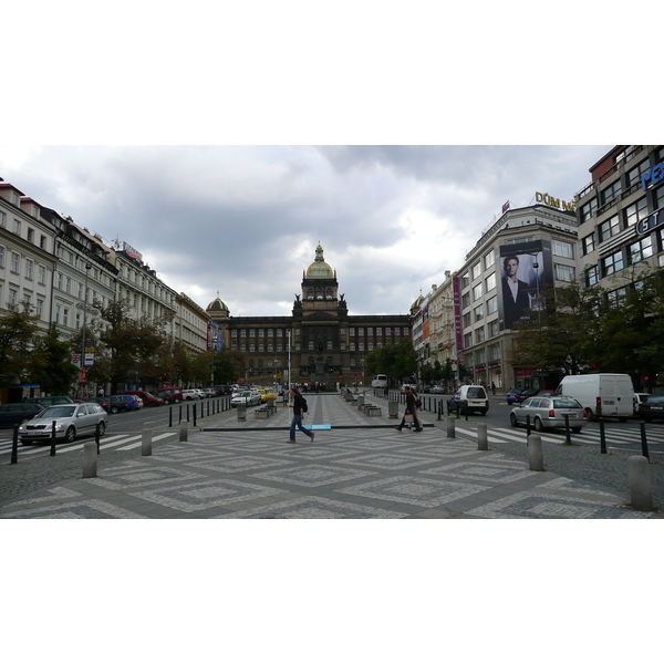 รูปถ่าย สาธารณรัฐเช็ก(Czech Republic) ปราก(Prague) จัตุรัสเวนเซสลาส(Vaclavske namesti) 2007-07 18