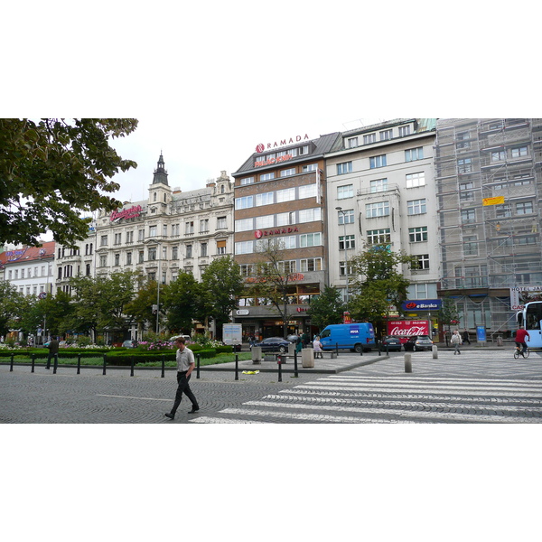 รูปถ่าย สาธารณรัฐเช็ก(Czech Republic) ปราก(Prague) จัตุรัสเวนเซสลาส(Vaclavske namesti) 2007-07 43