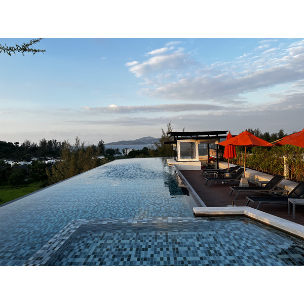 รูปถ่าย ไทย(Thailand) ภูเก็ต(Phuket) หาดสุรินทร์(Surin Beach) โรงแรมซิกซ์ธ์อเวนิว(6th Avenue Hotel) 2021-12 23