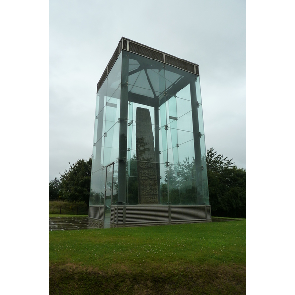 รูปถ่าย อังกฤษ(United Kingdom) สกอตแลนด์(Scotland) ศิลาซวยโน(Sueno's Stone) 2011-07 1