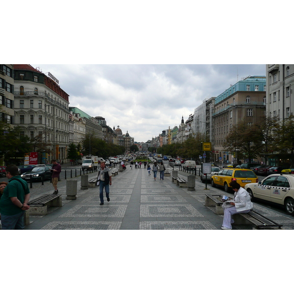 รูปถ่าย สาธารณรัฐเช็ก(Czech Republic) ปราก(Prague) จัตุรัสเวนเซสลาส(Vaclavske namesti) 2007-07 19