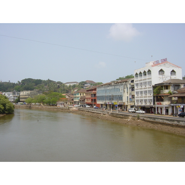 รูปถ่าย อินเดีย(India) กัว(Goa) ปานาจิ(Panaji) 2003-05 14
