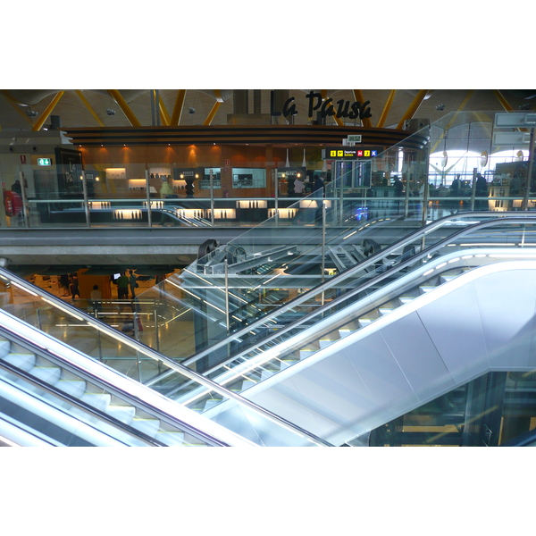 รูปถ่าย สเปน(Spain) มาดริค(Madrid) ท่าอากาศยานบาราคัส(Barajas Airport) 2007-09 96