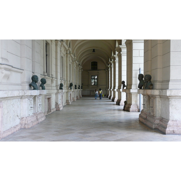 รูปถ่าย ฮังการี(Hungary) บูดาเปสต์(Budapest) ใจกลางบูดาเปสต์(Central Budapest) 2007-06 165