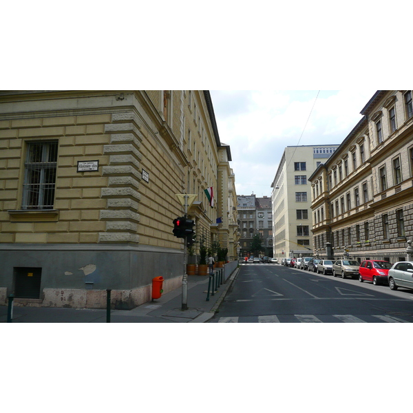 รูปถ่าย ฮังการี(Hungary) บูดาเปสต์(Budapest) ใจกลางบูดาเปสต์(Central Budapest) 2007-06 136