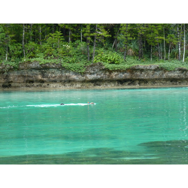 รูปถ่าย นิวแคลิโดเนีย(New Caledonia) เกาะต้นสน(Ile des pins) อ่าวโอโร(Oro Bay) 2010-05 79