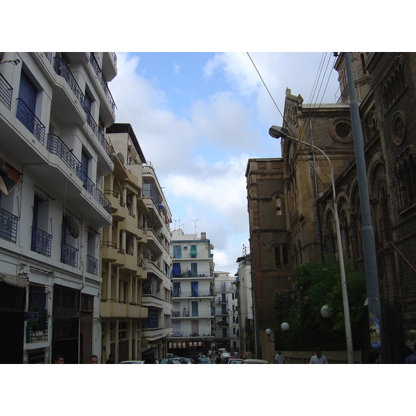รูปถ่าย แอลจีเรีย(Algeria) แอลเจียร์(Algiers) 2004-09 30