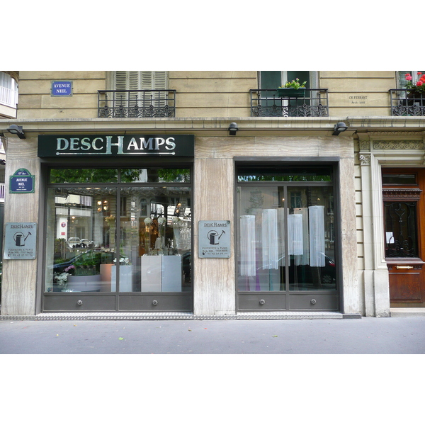 รูปถ่าย ฝรั่งเศส(France) ปารีส(Paris) ถนนนีเยล(Avenue Niel) 2007-06 39