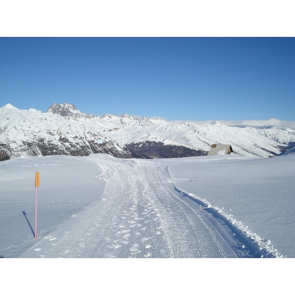 รูปถ่าย สวิสเซอร์แลนด์(Switzerland) มุตตัสมูรากล์(Muottas Muragl) 2007-01 32