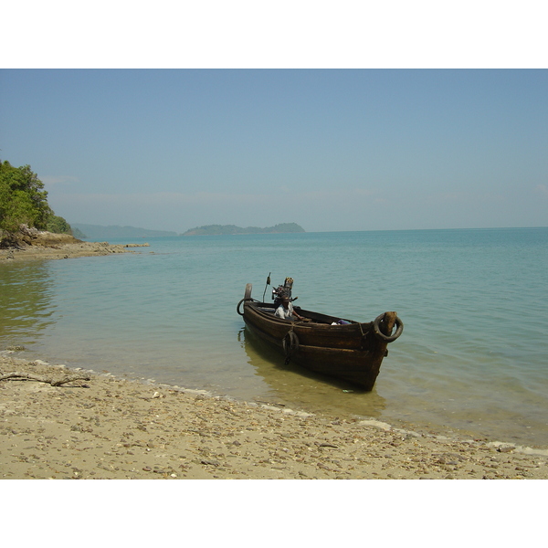 รูปถ่าย พม่า(Myanmar) มะริด(Myeik (Mergui)) 2005-01 120