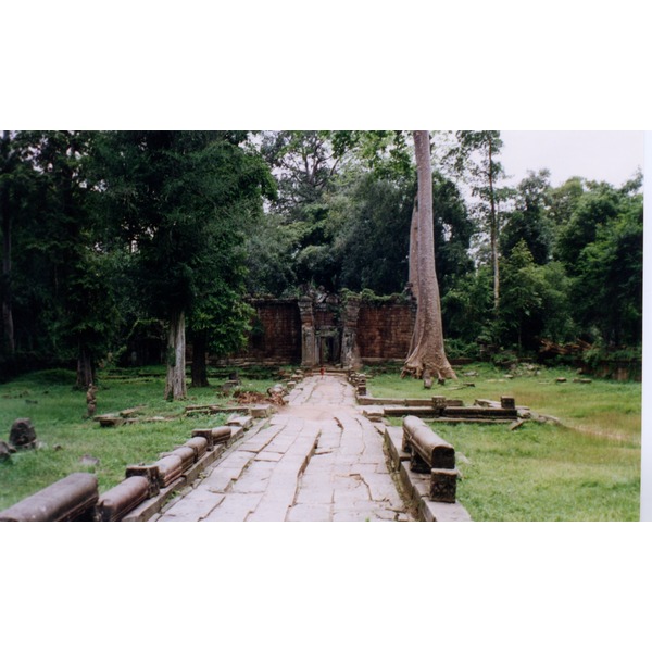 รูปถ่าย กัมพูชา(Cambodia) นครวัต(Angkor) 1996-06 31