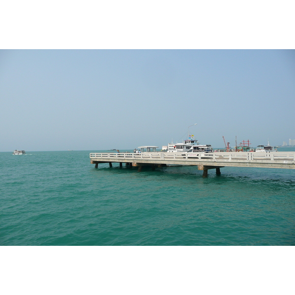 รูปถ่าย ไทย(Thailand) พัทยา(Pattaya) ท่าเรือแหลมบาลีฮาย(Bali Hai) 2008-01 0
