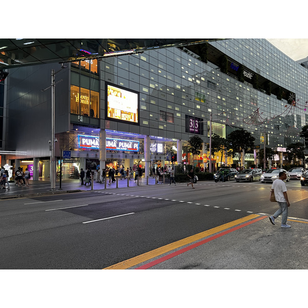 รูปถ่าย สิงคโปร์(Singapore) ถนนออร์ชาร์ด(Orchard road) 2023-01 28