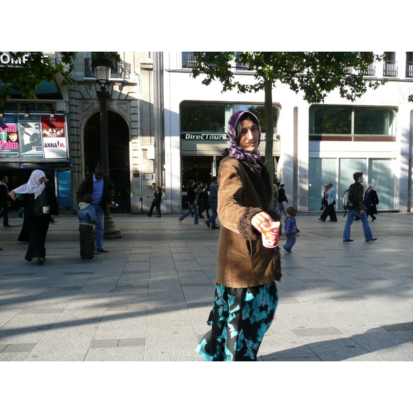 รูปถ่าย ฝรั่งเศส(France) ปารีส(Paris) ช็องเซลีเซ(Champs Elysees) 2007-04 25
