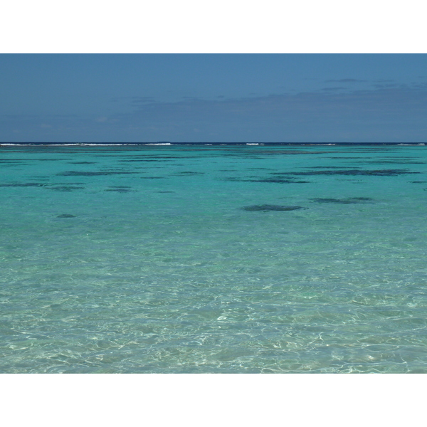 รูปถ่าย นิวแคลิโดเนีย(New Caledonia) เกาะลีฟู(Lifou) หมู่บ้านมู(Mu) 2010-05 4