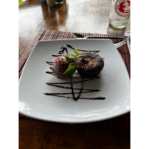 รูปถ่าย ไทย(Thailand) ภูเก็ต(Phuket) หาดกะรน(Karon Beach) ร้านอาหารออนเดอะร็อก(On the rock Restaurant) 2021-12 13
