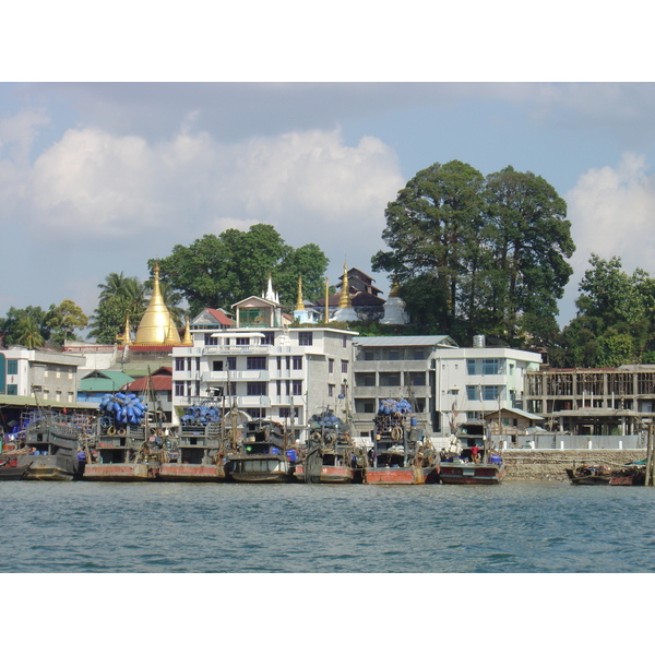 รูปถ่าย พม่า(Myanmar) มะริด(Myeik (Mergui)) 2005-01 100