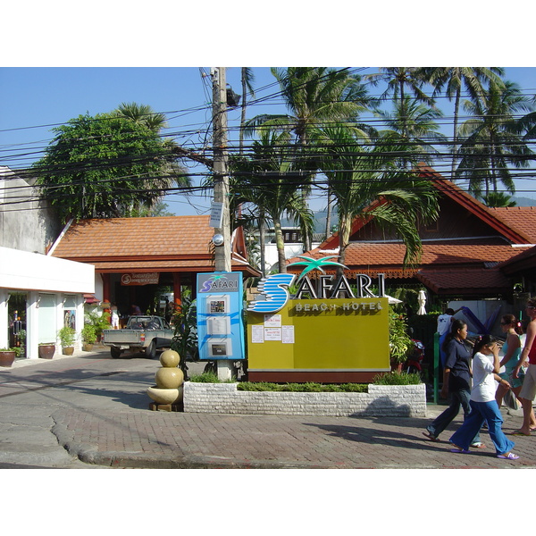 รูปถ่าย ไทย(Thailand) ภูเก็ต(Phuket) ป่าตอง(Patong) ถนนเลียบชายหาด(Beach Road) 2005-12 78