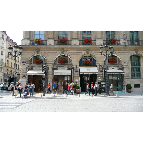 รูปถ่าย ฝรั่งเศส(France) ปารีส(Paris) จัตุรัสว็องโดม(Place Vendome) 2007-07 80