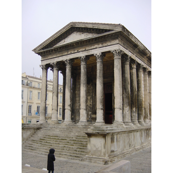รูปถ่าย ฝรั่งเศส(France) นีเมอ(Nimes) 2001-11 14