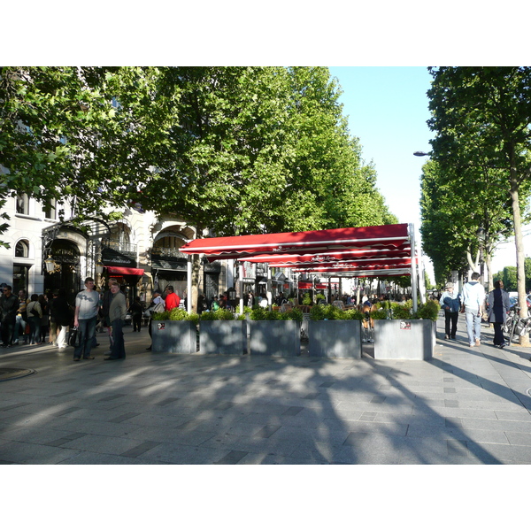 รูปถ่าย ฝรั่งเศส(France) ปารีส(Paris) ช็องเซลีเซ(Champs Elysees) 2007-04 129