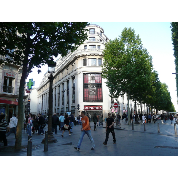 รูปถ่าย ฝรั่งเศส(France) ปารีส(Paris) ช็องเซลีเซ(Champs Elysees) 2007-04 157