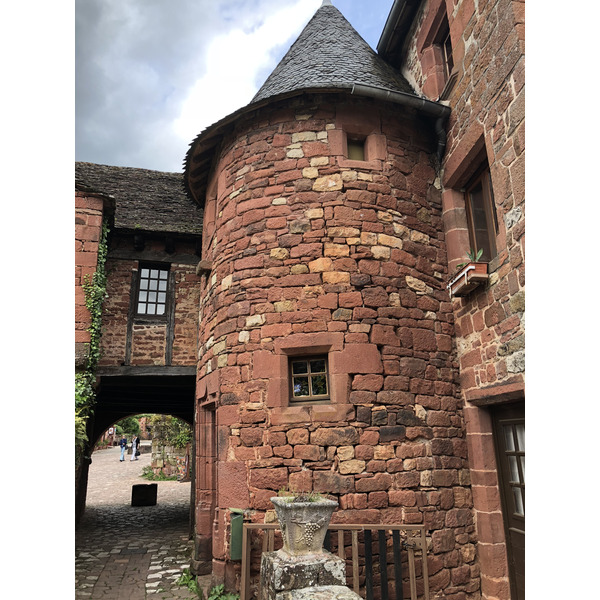 รูปถ่าย ฝรั่งเศส(France) กอลงฌ์-ลา-รูฌ(Collonges la Rouge) 2018-04 123