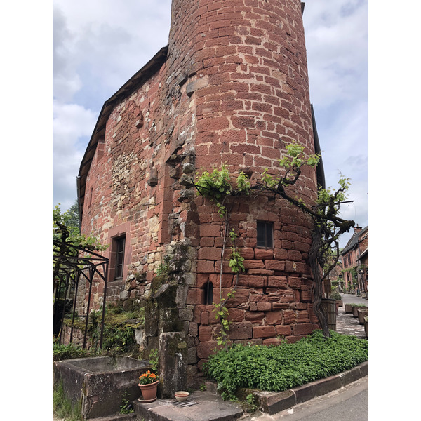 รูปถ่าย ฝรั่งเศส(France) กอลงฌ์-ลา-รูฌ(Collonges la Rouge) 2018-04 56