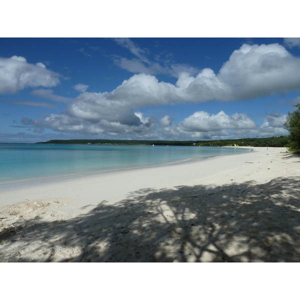 รูปถ่าย นิวแคลิโดเนีย(New Caledonia) เกาะลีฟู(Lifou) อ่าวชาโตบรีย็อง(Chateaubriand Bay) 2010-05 37