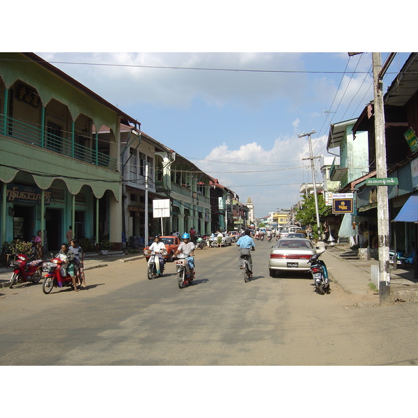 รูปถ่าย พม่า(Myanmar) มะริด(Myeik (Mergui)) 2005-01 35