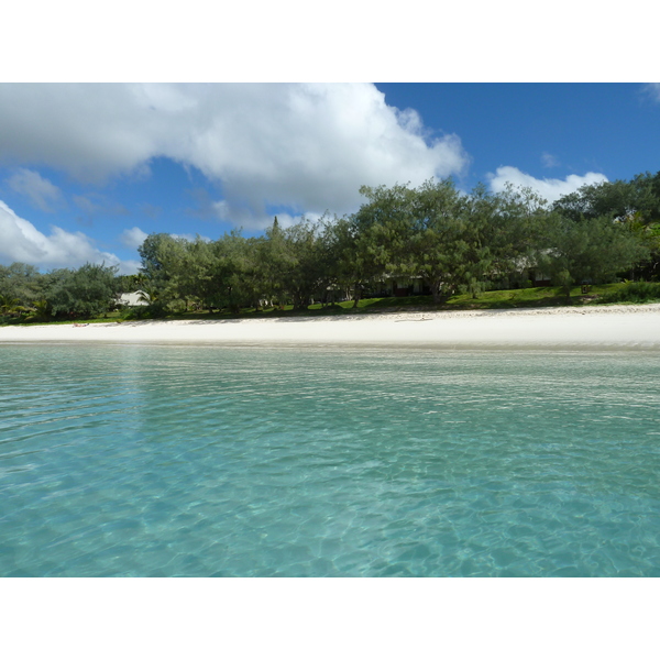 รูปถ่าย นิวแคลิโดเนีย(New Caledonia) เกาะลีฟู(Lifou) อ่าวชาโตบรีย็อง(Chateaubriand Bay) 2010-05 79