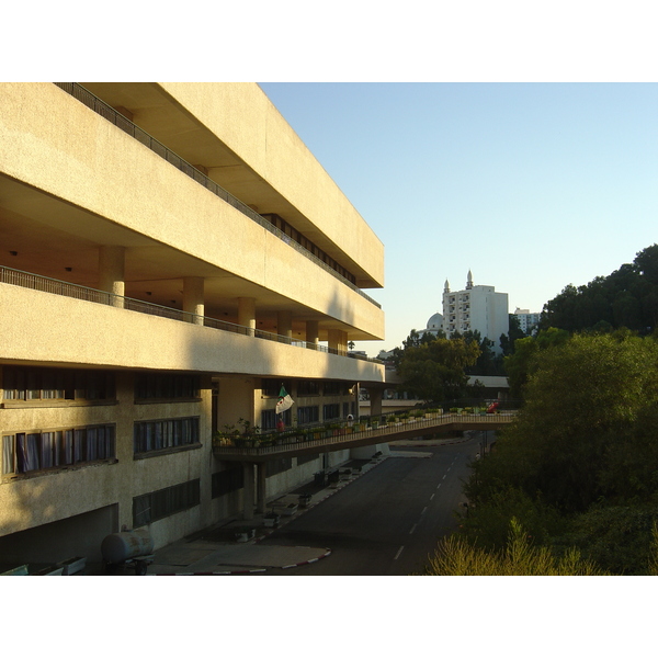 รูปถ่าย แอลจีเรีย(Algeria) แอลเจียร์(Algiers) โรงแรมเอลโอราสซี(El Aurassi Hotel) 2004-09 24
