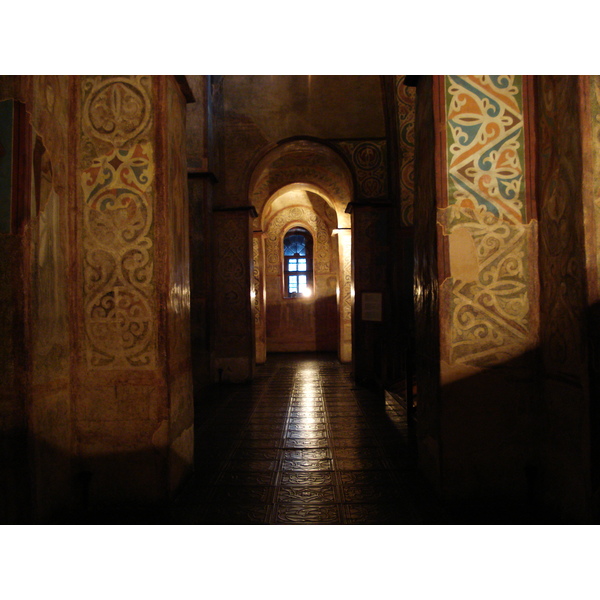 รูปถ่าย ยูเครน(Ukraine) เคียฟ(Kiev) มหาวิหารเซนต์โซเฟีย(St. Sophia) 2007-03 0