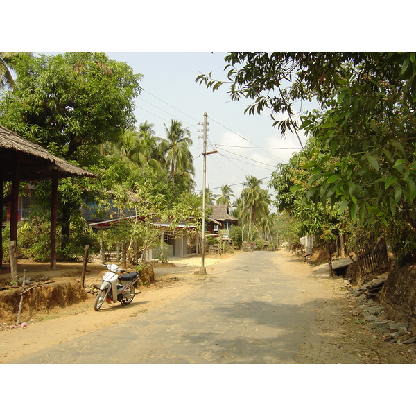 รูปถ่าย พม่า(Myanmar) หาดหม่องมะกันด้านเหนือ(Maungmagan North) 2005-01 65